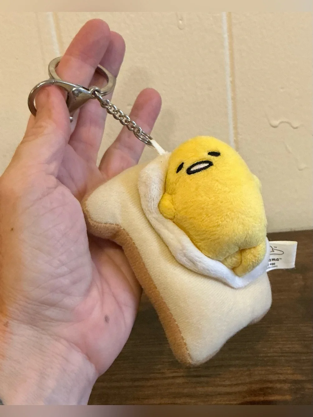Rare Sanrio 2018 Gudetama Modern Vintage Plush Keychain Keyring Key Fob Bag Tag